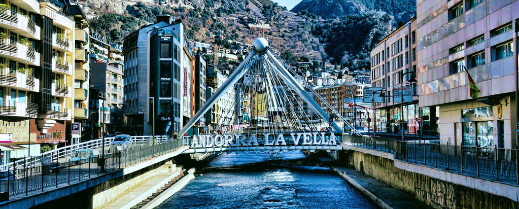 Discover Andorra's Markets and Fairs: Unique Shopping Experiences All Year Round